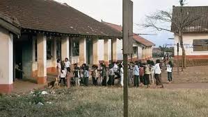 Dòng ký ức: Hành trình trở về tuổi trẻ