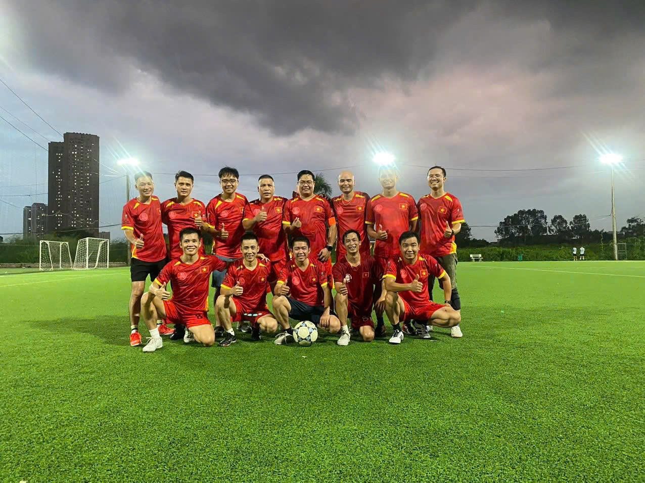 Giao hữu bóng đá tại Hà Nội